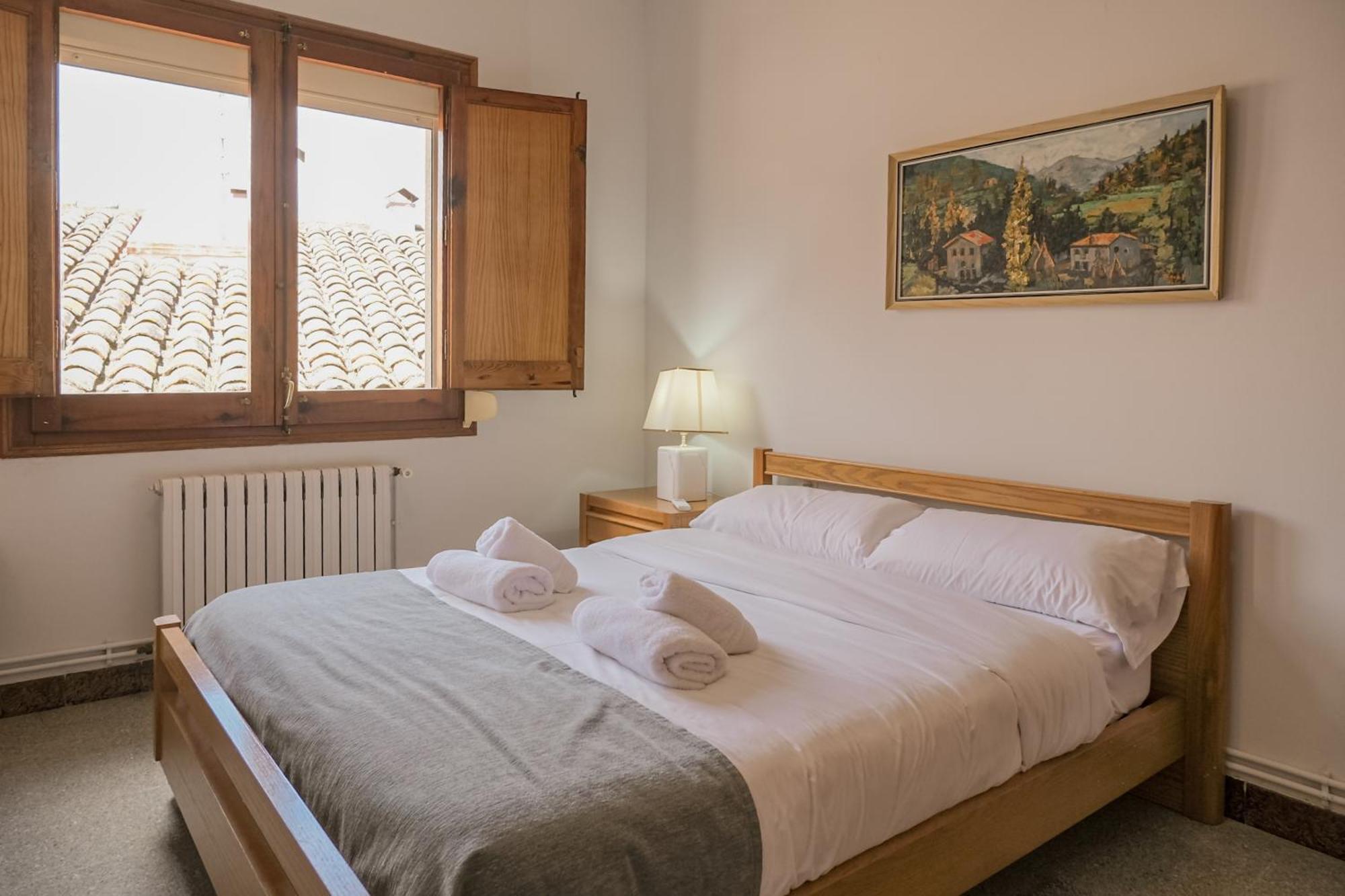 Can Severi Casa Con Historia En Besalú Eksteriør billede