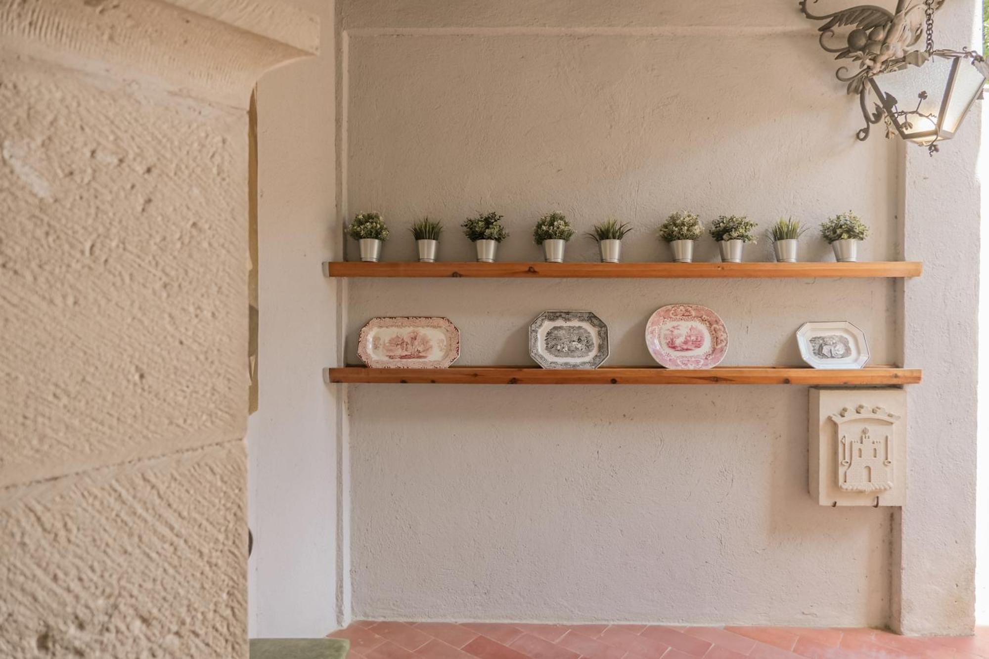 Can Severi Casa Con Historia En Besalú Eksteriør billede